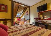 Salle de bain chambre quadruple enfant Hotel Aran la Abuela