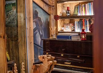 Musical corner