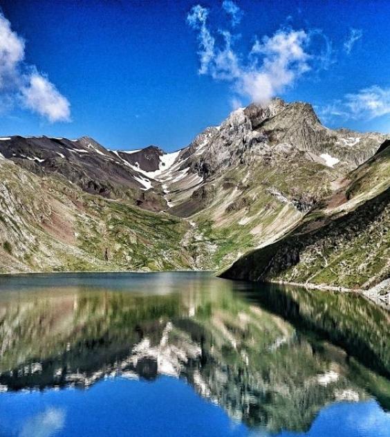 Río alta montaña Valle de Arán