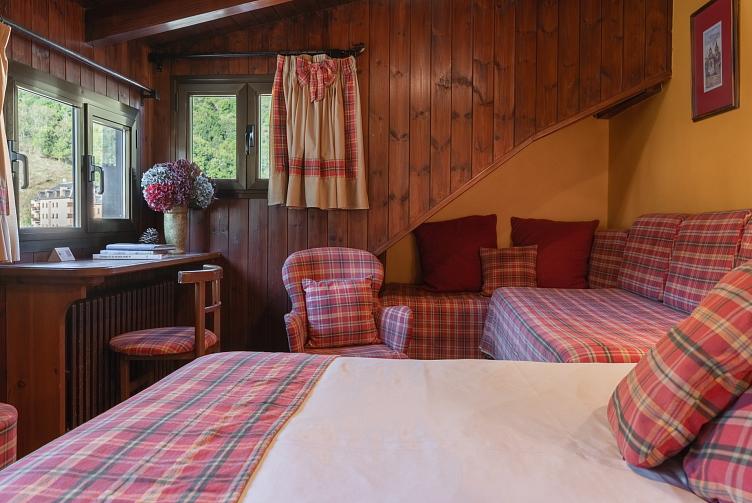 Cuádruple niño (2 adultos + 2 niños hasta 11 años)