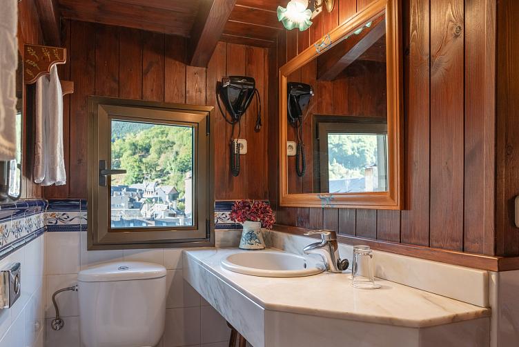 Cuádruple niño (2 adultos + 2 niños hasta 11 años)