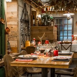 Photo gallery of Hotel Aran la Abuela