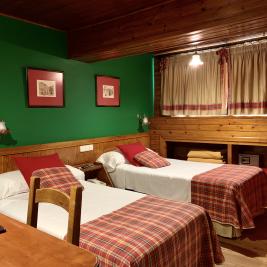 Chambre double deux lits simples Hotel Aran la Abuela Vielha