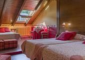 Room (4 Adults)
