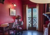 Room (4 Adults)
