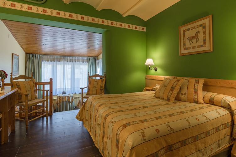 Room (4 Adults)