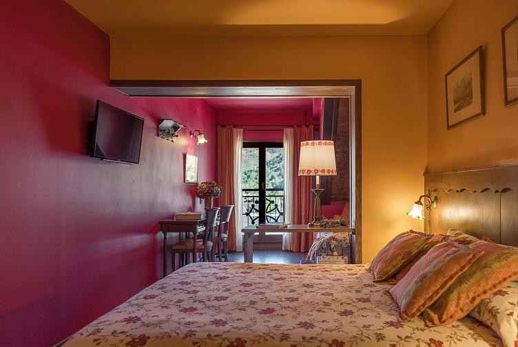Room (4 Adults)