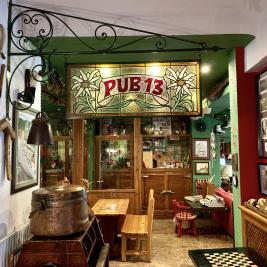 Pub 13 Hotel Aran la Abuela Vielha